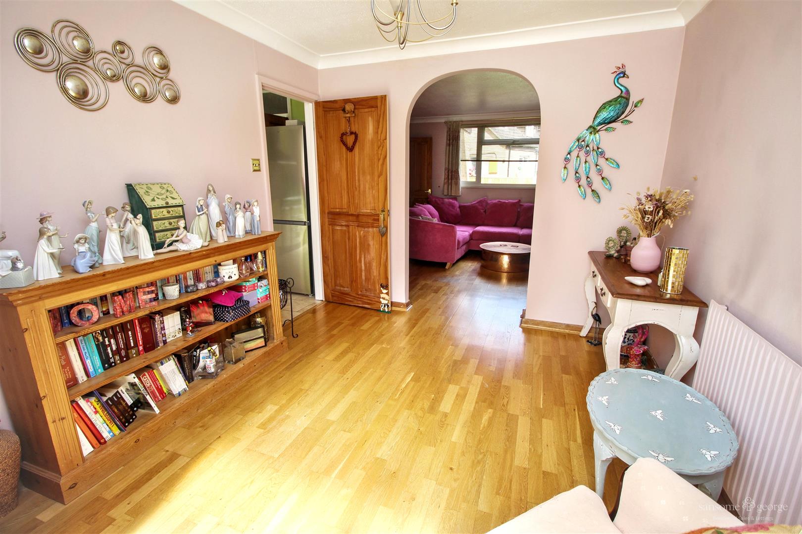 Sandhills Way, Calcot, Reading